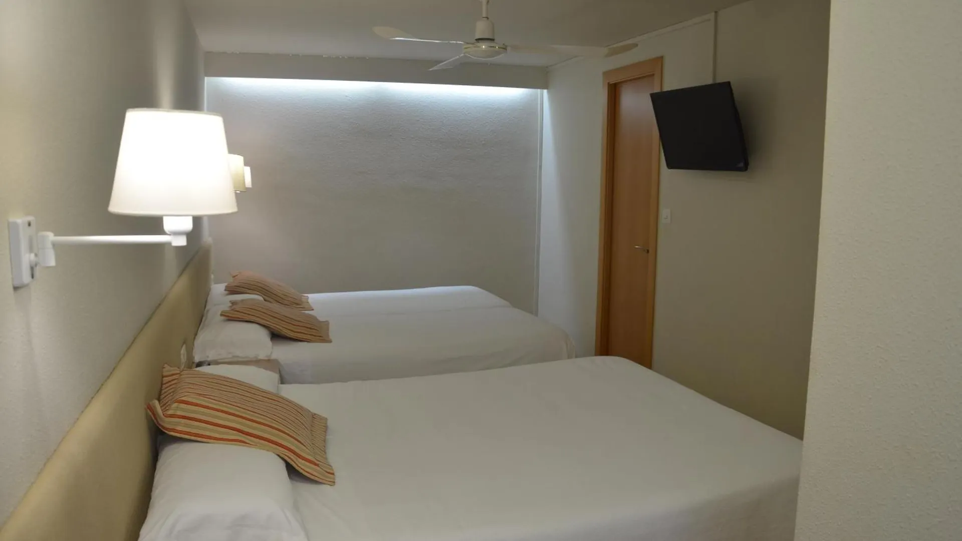 Hotel Balaguer 2*,