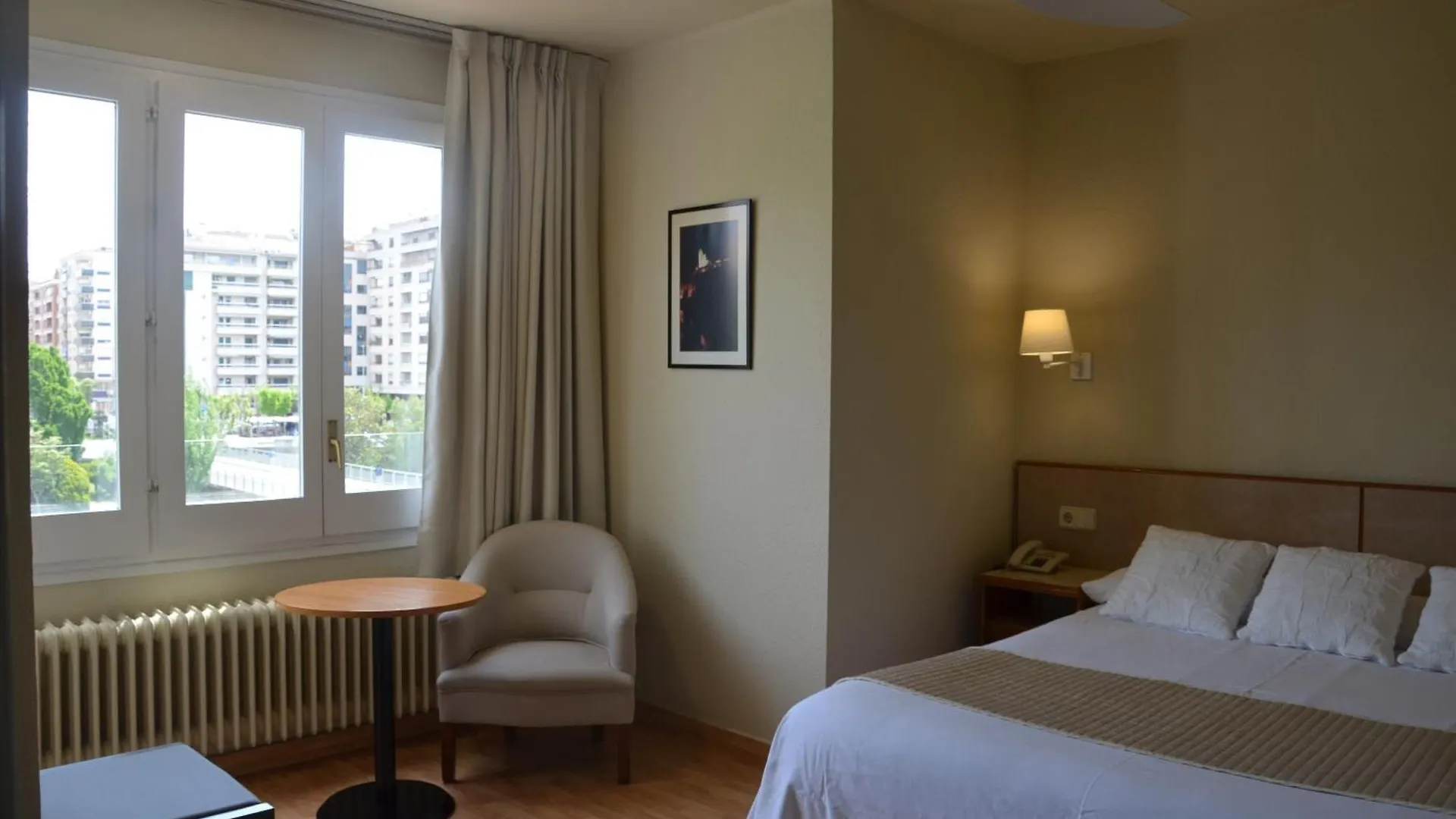 Hotel Balaguer 2*,