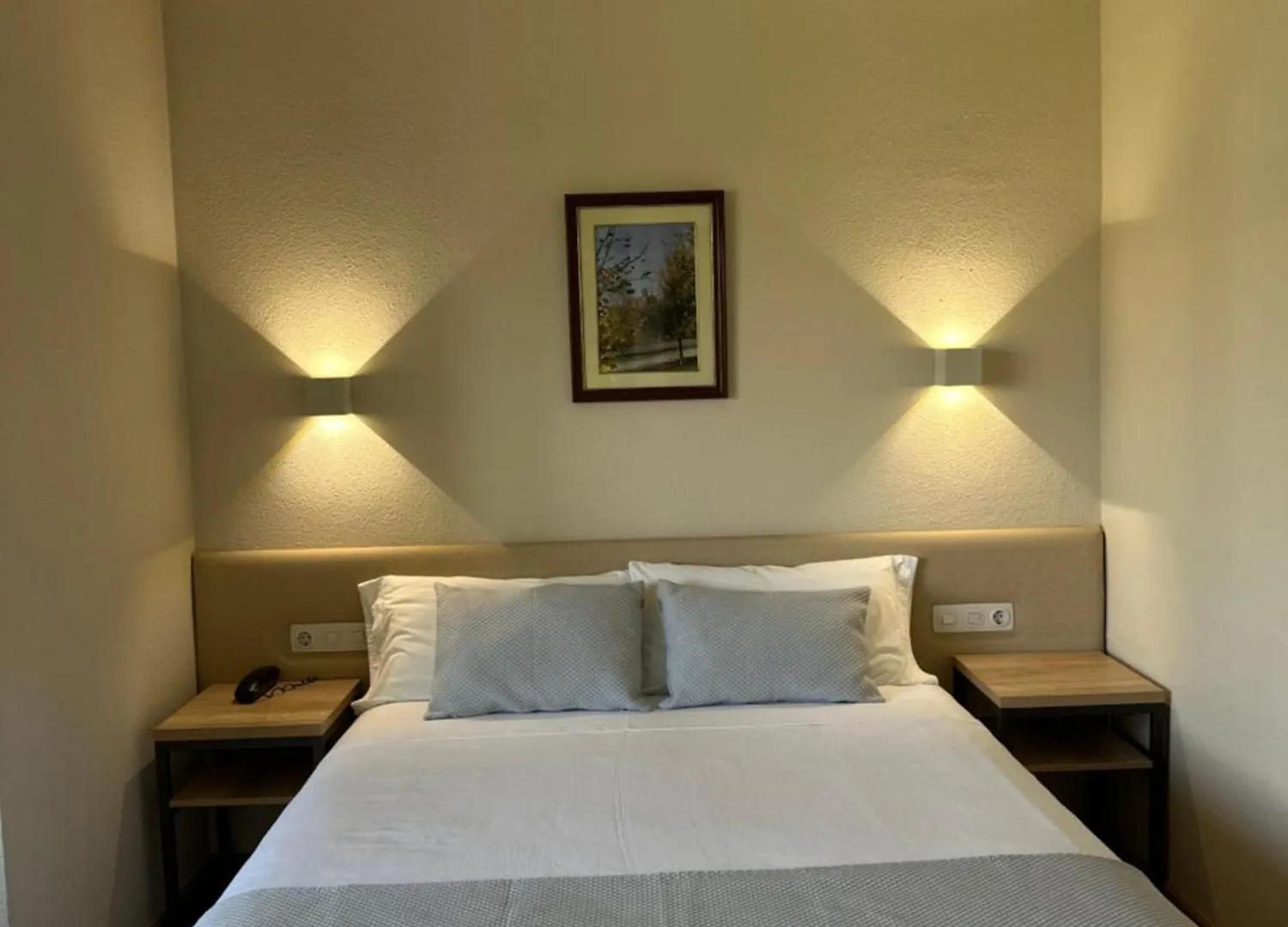 Hotel Balaguer 2*,  Spain